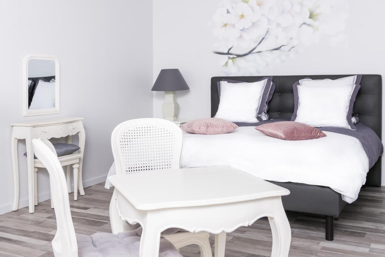 L'Attrap'Reves : Le Confort Hotelier, La Convivialite En Plus Ergersheim Exterior foto